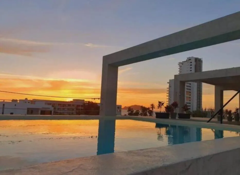 Soho 15 B a una cuadra del malecón y playa Mazatlán 0*,  México