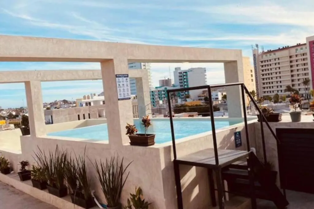 Soho 15 B a una cuadra del malecón y playa Mazatlán México